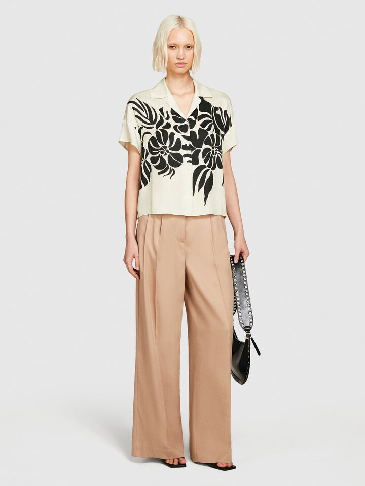 Low-waisted flare trousers - women's flared trousers - Beige | Sisley image number 1
